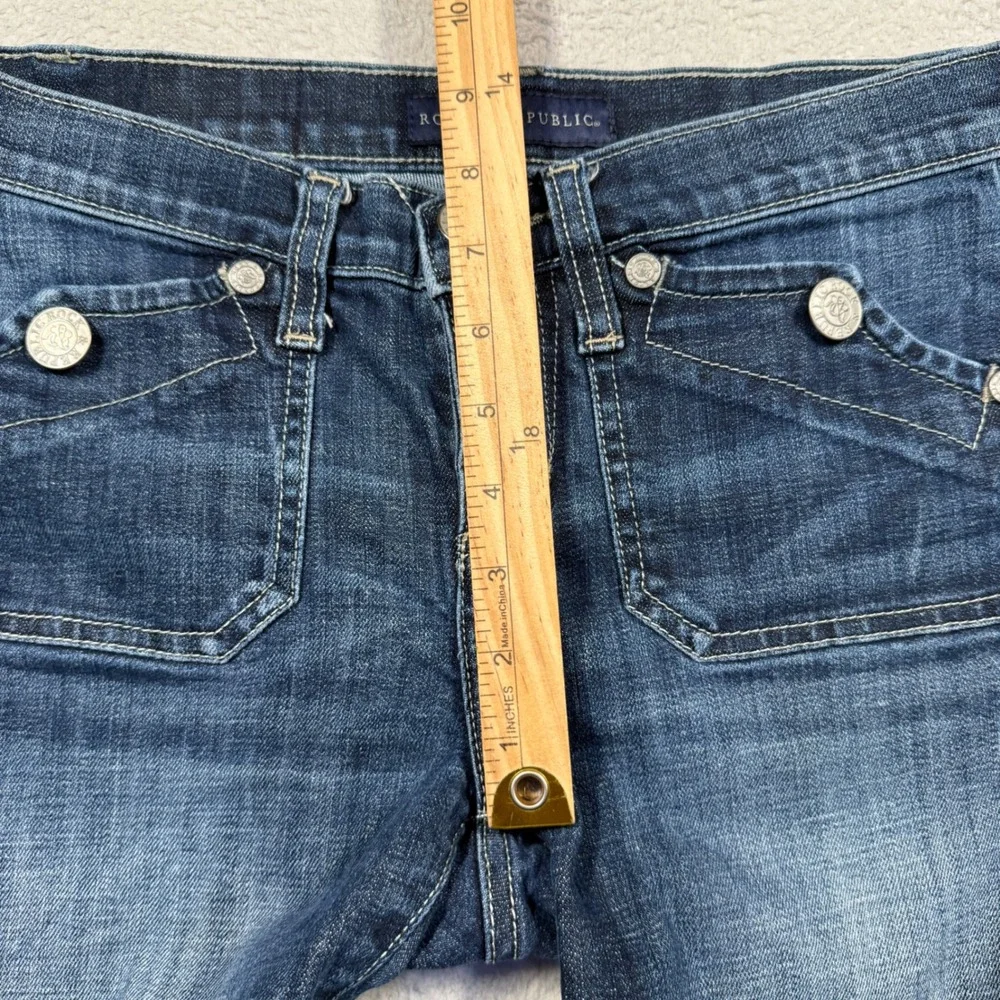 Y2K Rock & Republic Low Rise‎ Denim Jean Shorts Womens 2 Dark Wash Frayed Hem
